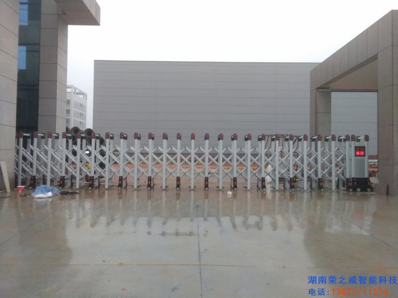 長(zhǎng)沙伸縮門(mén),長(zhǎng)沙電動(dòng)門(mén),長(zhǎng)沙電動(dòng)伸縮門(mén),長(zhǎng)沙伸縮門(mén),長(zhǎng)沙電動(dòng)伸縮門(mén)廠(chǎng)